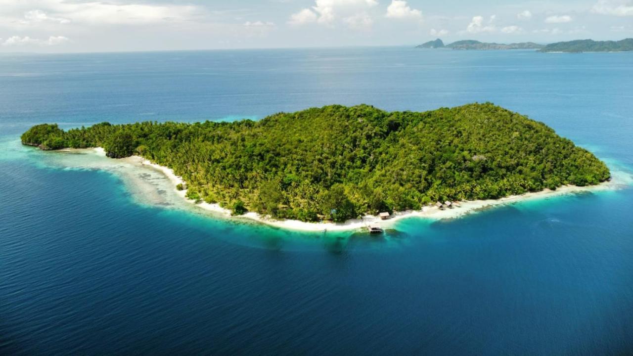 Meos Ambower Homestay Raja Ampat Fam Екстер'єр фото