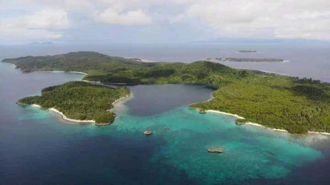 Meos Ambower Homestay Raja Ampat Fam Екстер'єр фото