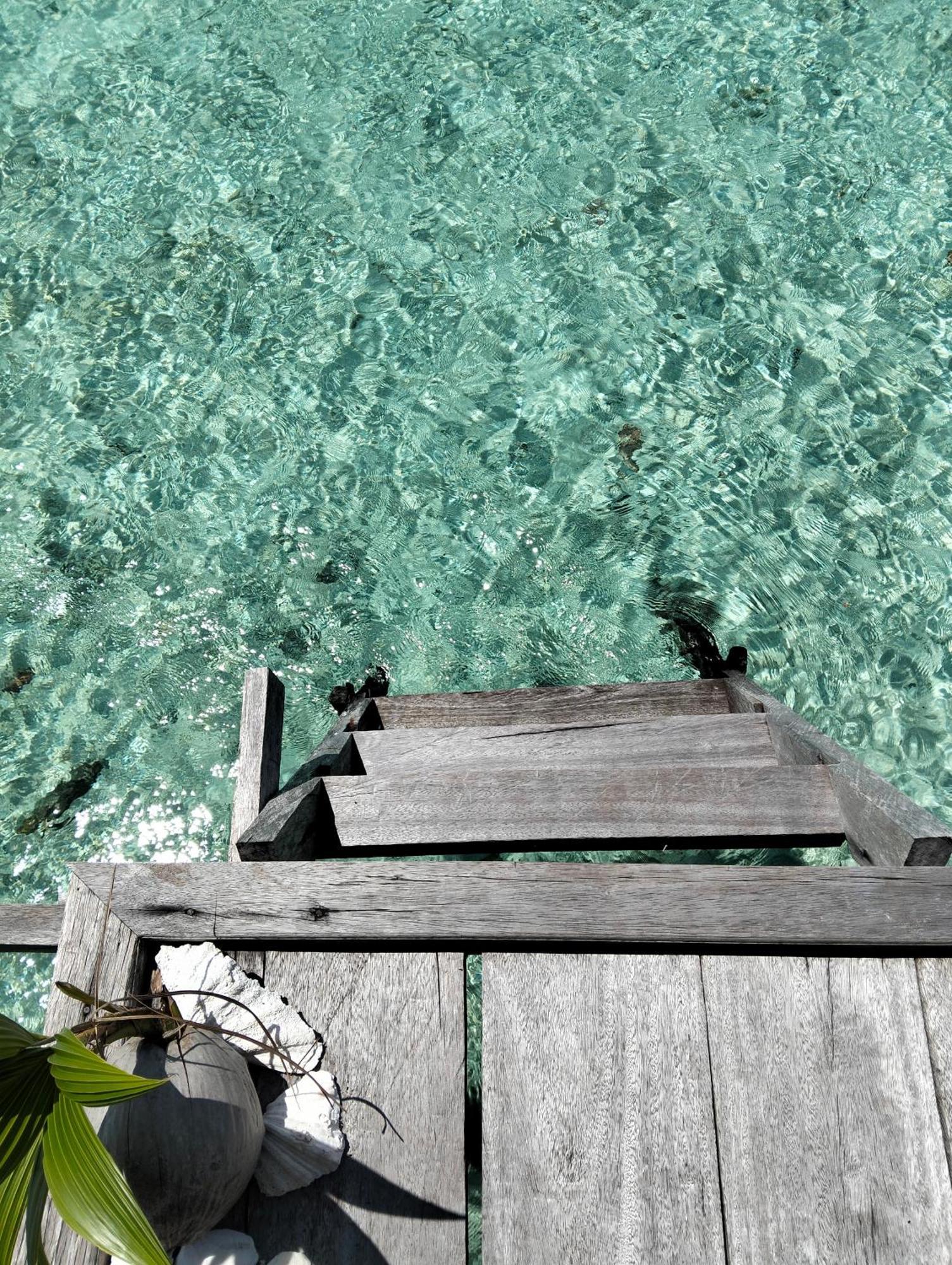Meos Ambower Homestay Raja Ampat Fam Екстер'єр фото